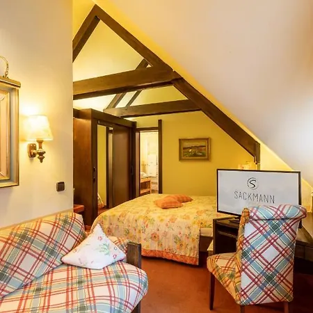 Sackmann Genuss Und מלון